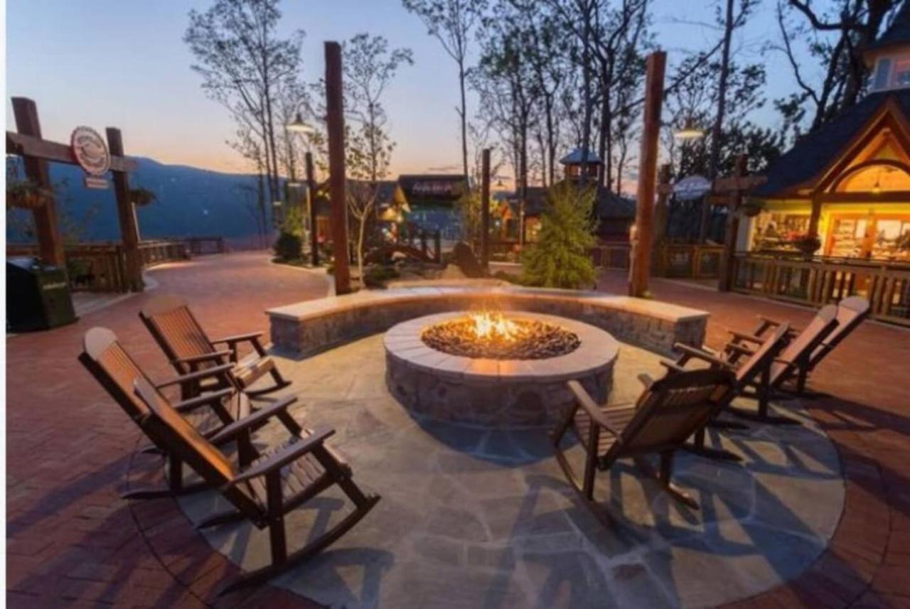 Gt307 Romantic Condo Downtown Gatlinburg & Pool Ngoại thất bức ảnh